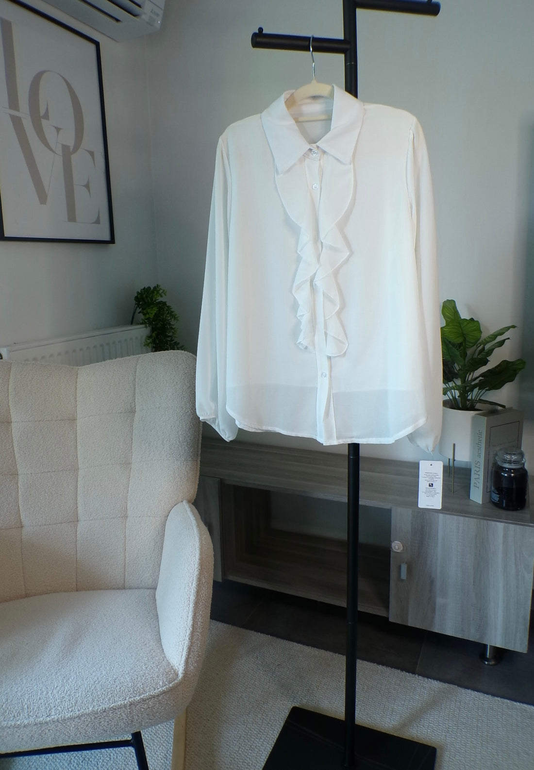 Chemise blanche à volants