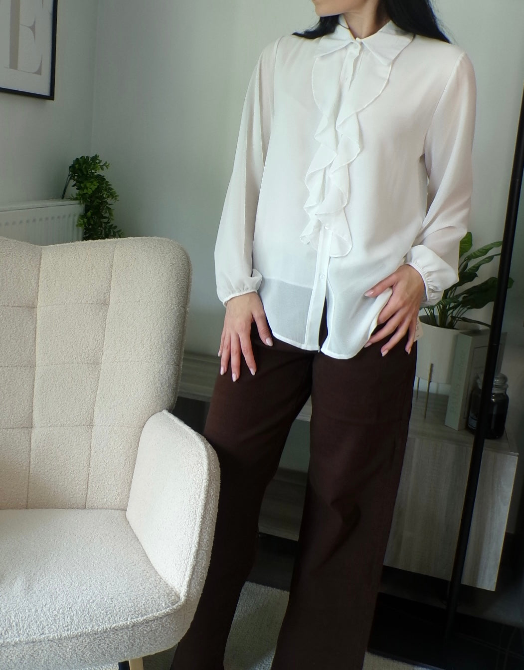 Chemise blanche à volants