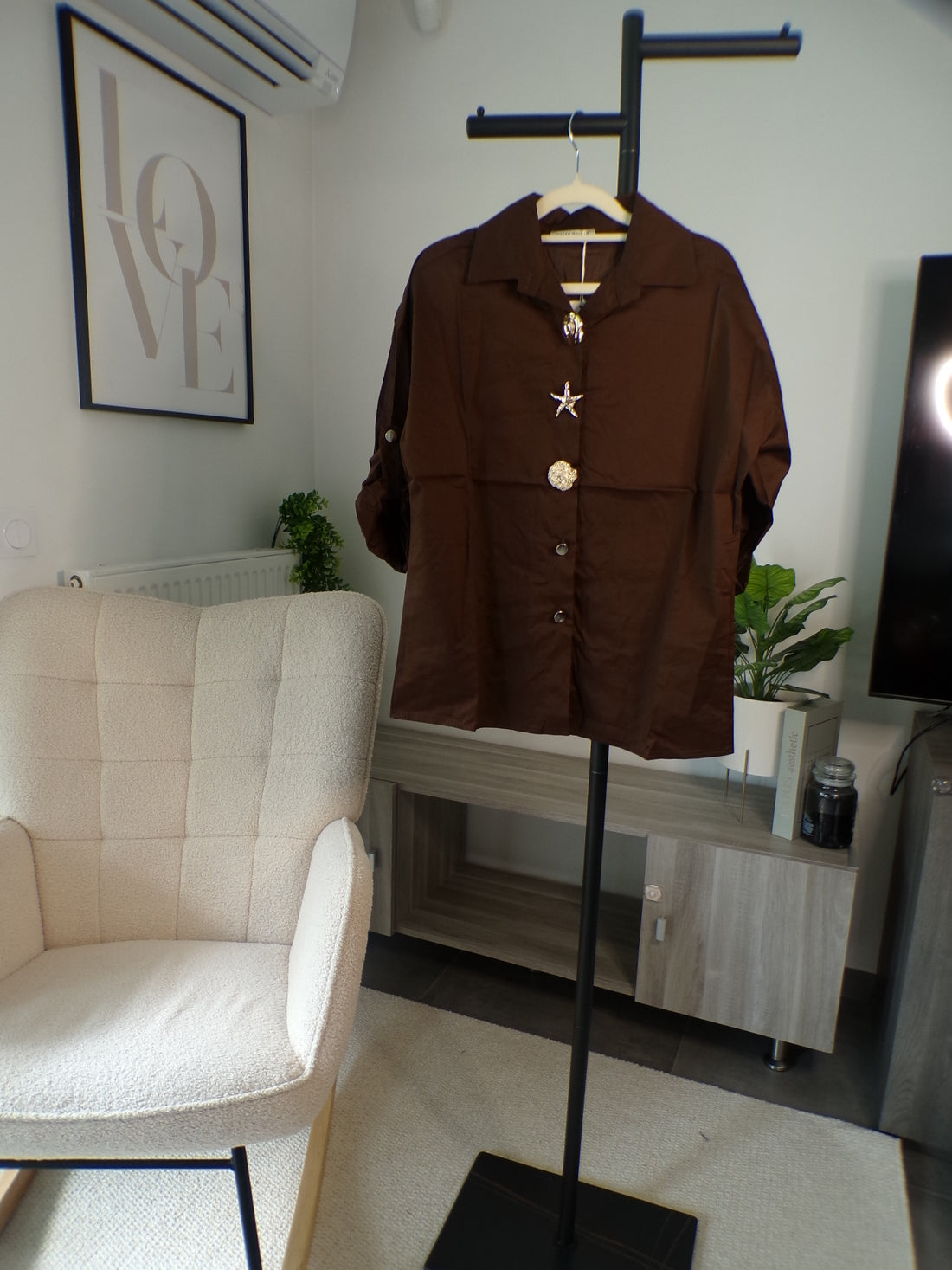 Chemise avec broches