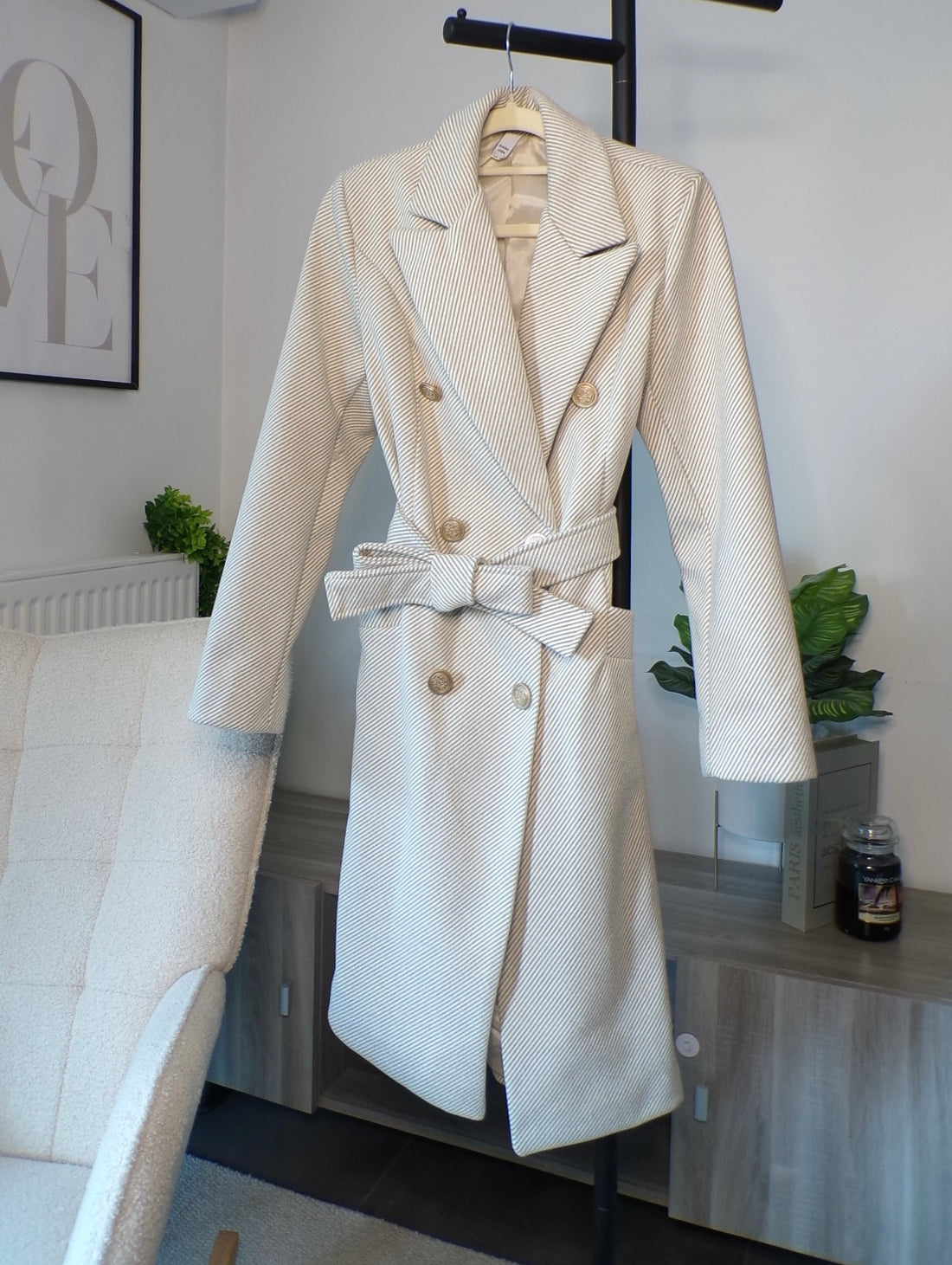 Manteau à chevrons avec ceinture (écru)