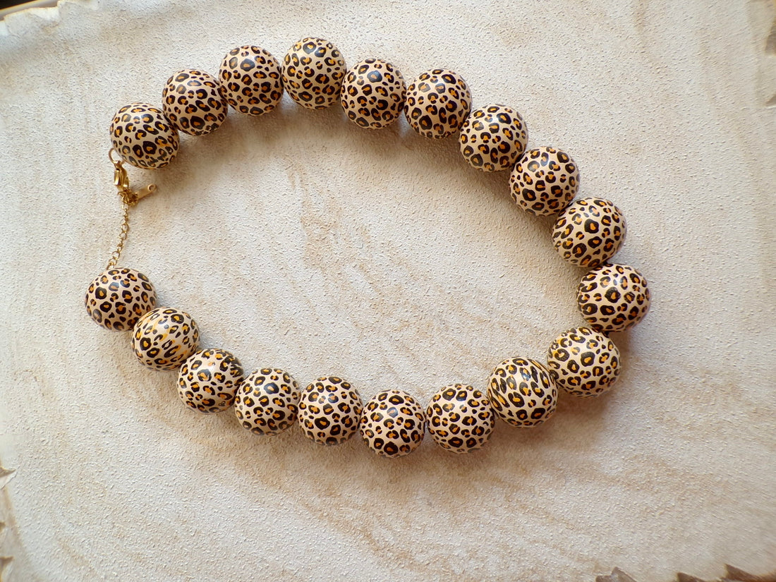 Collier léopard